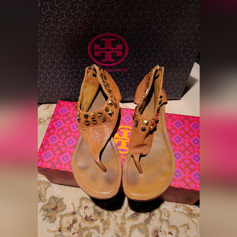 Tory Burch Light Brown Tan leather sandals size 7